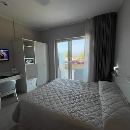 Maja فندق 4*