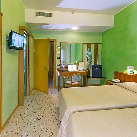 Otel Maja 4*